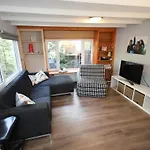 シャレー Gezellig Met Openbaar Zwembad Op De Veluwe!