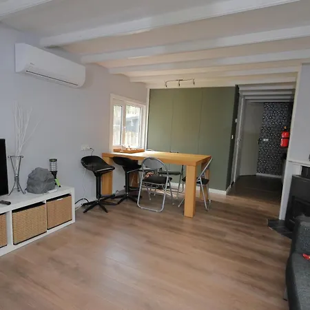 Gezellig Met Openbaar Zwembad Op De Veluwe! Chalet