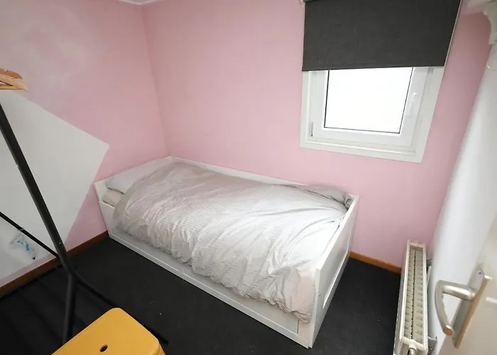 Chalet Gezellig Met Openbaar Zwembad Op De Veluwe! Hoenderloo