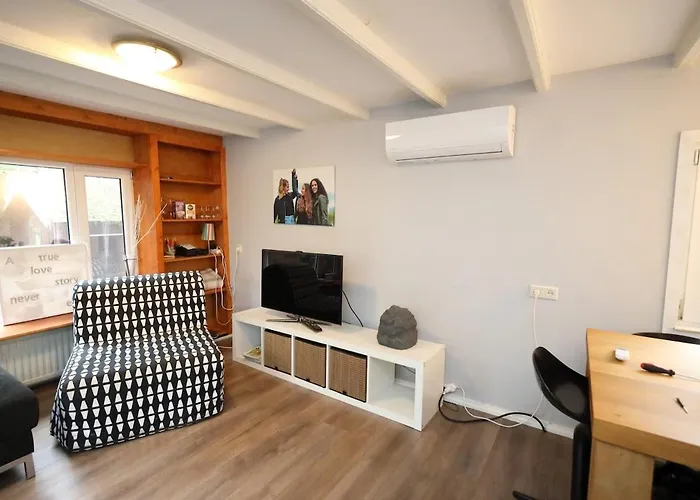 Gezellig Met Openbaar Zwembad Op De Veluwe! Hoenderloo