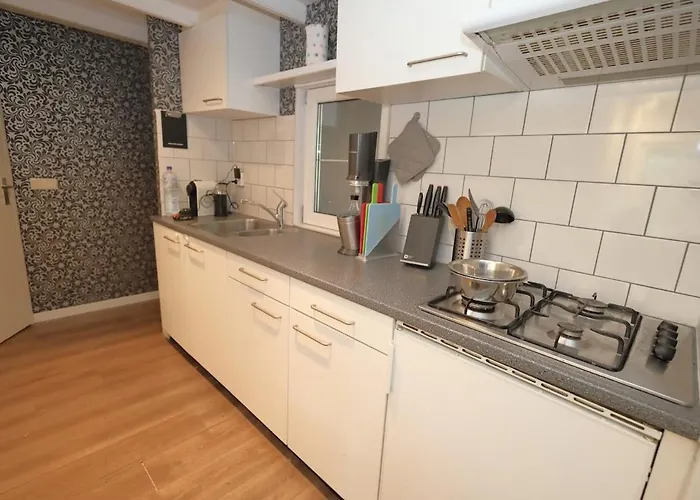 Gezellig Met Openbaar Zwembad Op De Veluwe! Chalet Hoenderloo