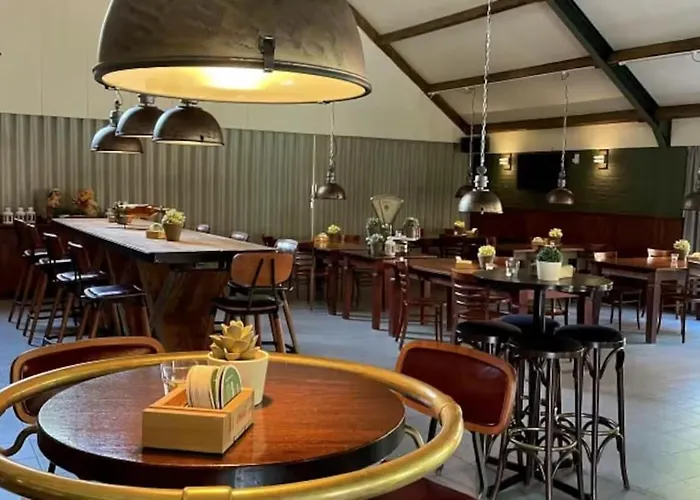 Gezellig Met Openbaar Zwembad Op De Veluwe! Chalet Hoenderloo